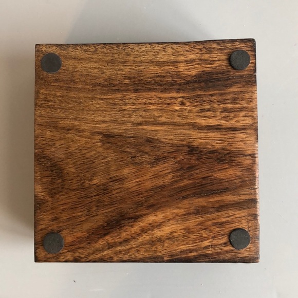 Compass Wooden Box - Picture 4 of 7